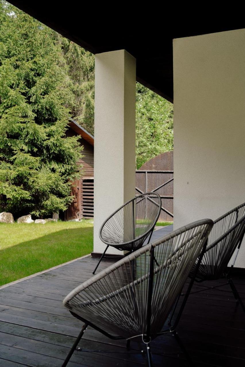Berghaus Bukovel Villa Exterior foto